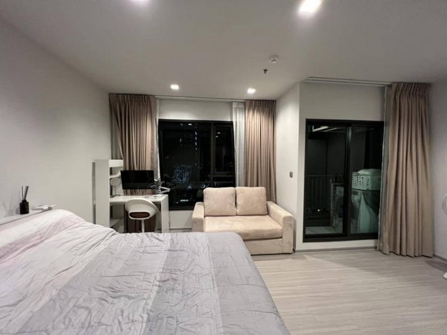 For rent : Life Asoke-Rama9 ห้องสวย ราคาพิเศษ