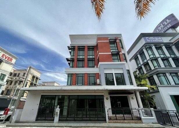 ให้เช่าอาคารสำนักงาน 4ชั้น ย่านบางนา กม.3 ใกล้เซ็นทรัลบางนา ที่