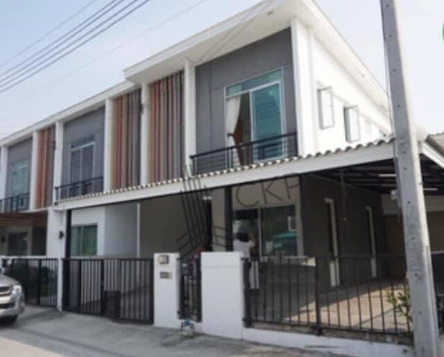 ทาวน์เฮาส์ หลังมุม บ้านพฤกษา 86/2 ลาดกระบัง-สุวรรณภูมิ พร้อมอยู่