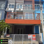 ทาวน์โฮม 3 ชั้น ใกล้รถไฟฟ้าสายสีชมพู ทำเลดีบนถนนรามอินทรา