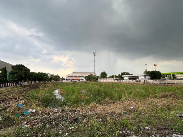 ที่ดิน 3 ไร่กว่า รูปสี่เหลี่ยม ถนนใหญ่เพชรเกษม แหล่งเจริญ