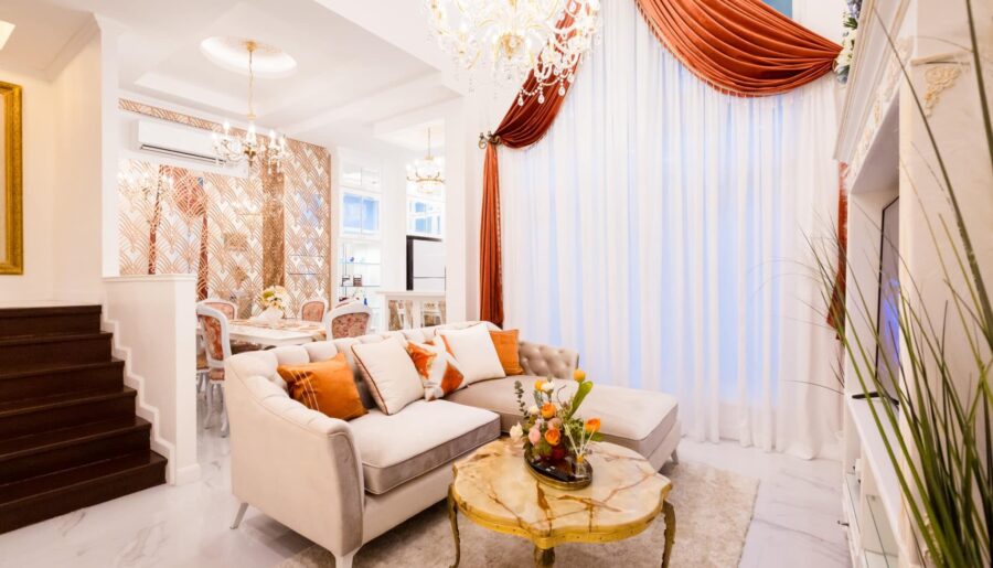 ทาวน์โฮมหรู4 ชั้น 25วา4 ห้องนอน 6 ห้องน้ำ ห้องนั่งเล่น ถนนเลียบทา