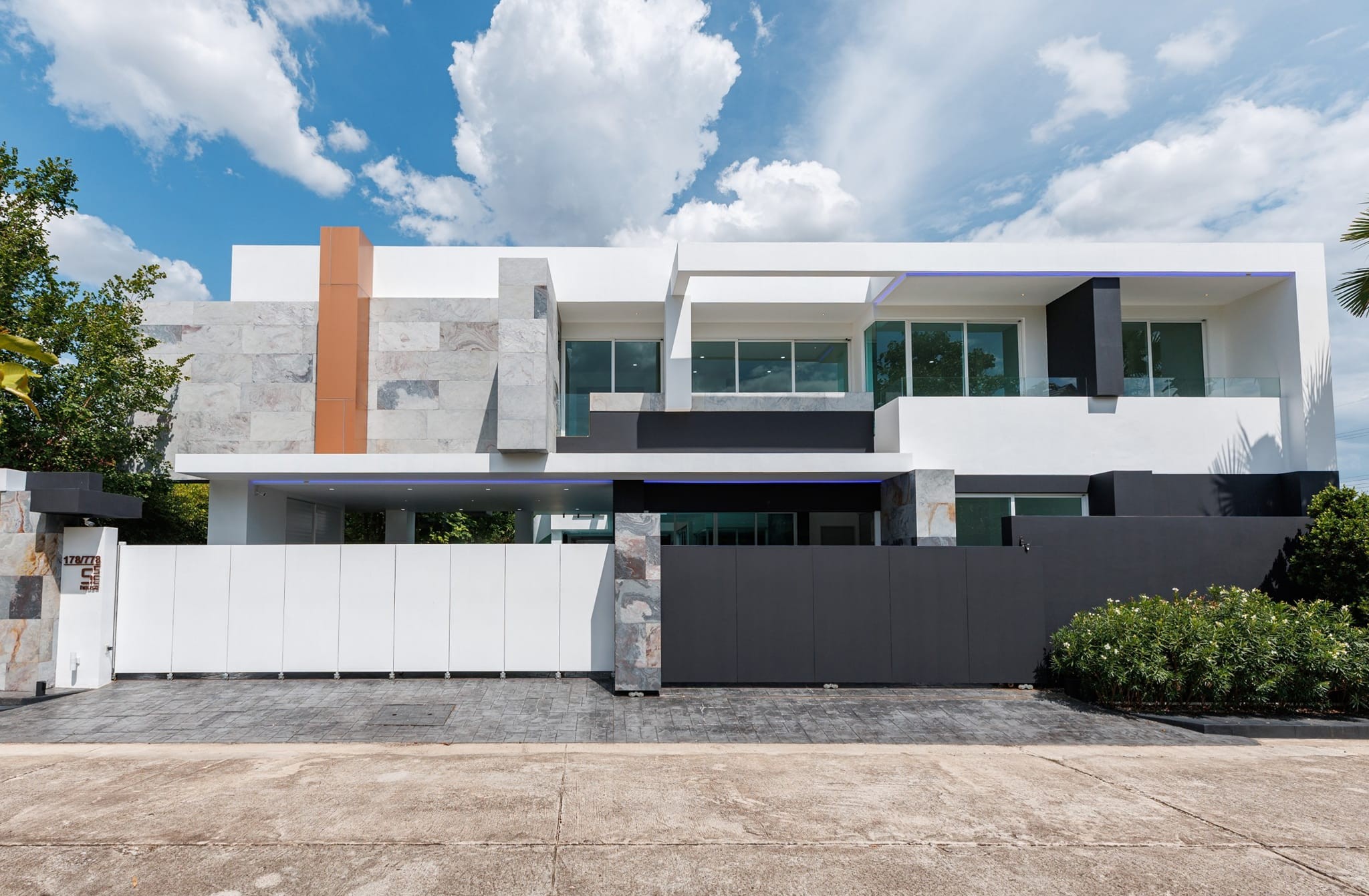 ขายบ้าน215ว. 8น7น 34.5ล. เวิลด์คลับแลนด์ หนองควาย หางดง เชียงใหม่