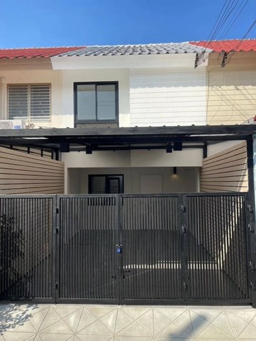 ขาย ทาวน์โฮม 2 ชั้น พร้อมอยู่ โครงการบ้านเอื้ออาทรพหลโยธิน 52