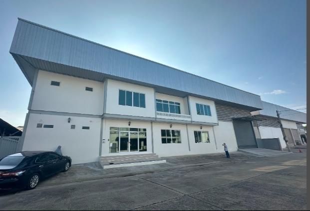 BST838 ให้เช่าโกดังพร้อมสำนักงาน 982 ตารางเมตร อ่อนนุช 74/4