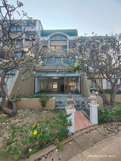 BH3519 ให้เช่า รอยัลบีชคอนโดมิเนียม หาดเจ้าสำราญ คอนโดติดทะเล