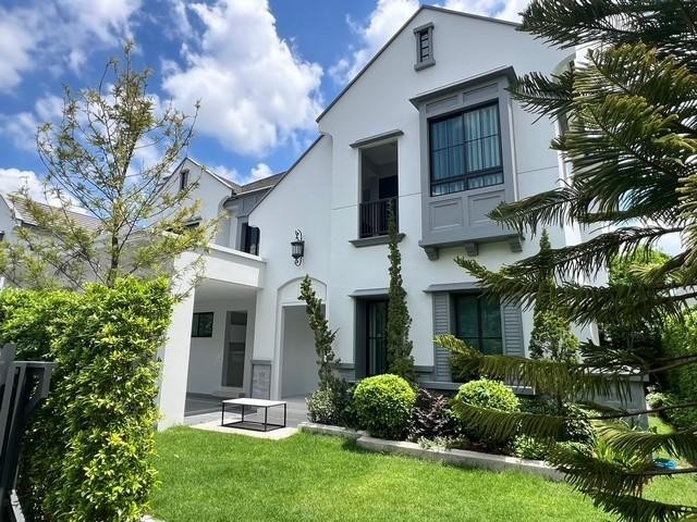 บ้านเดี่ยวพร้อมอยู่ หมู่บ้านนันทวัน พระราม9 กรุงเทพกรีฑาตัดใหม่