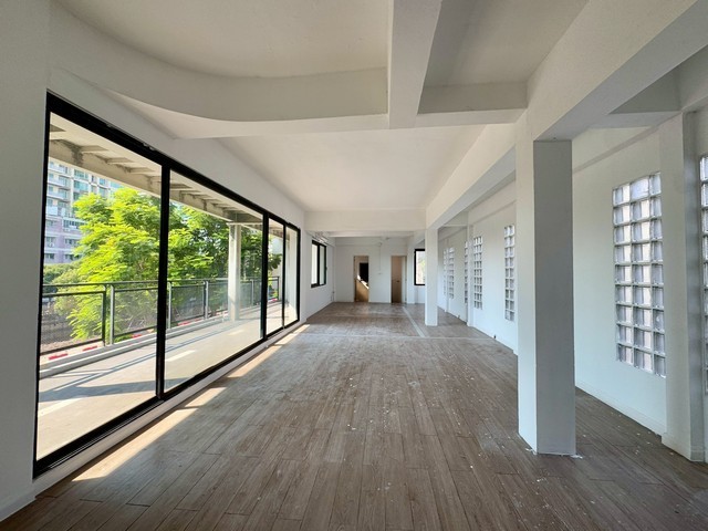 ให้เช่าพื้นที่สำนักงานออฟฟิศหรือร้านค้า ซอยนราธิวาสราชนครินทร์ 7