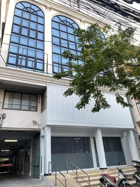 ให้เช่าอาคาร 5 ชั้น สาทร 11 ใกล้ BTS เซนต์หลุยส์