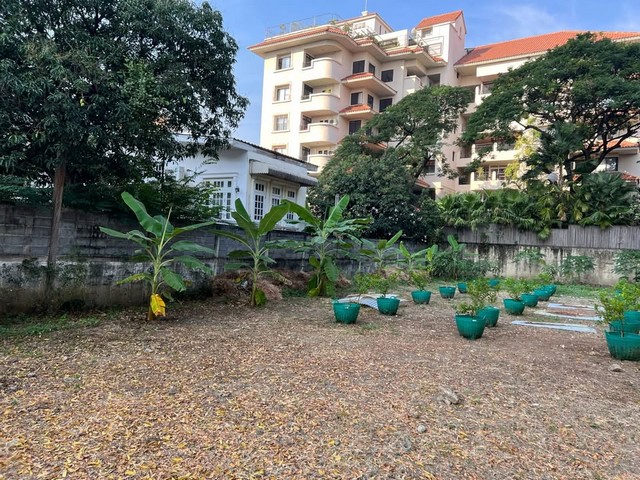 ให้เช่าที่ดินขนาด 200 ตรว. ใกล้บิกซีเอกมัย เหมาะทำ office, spa, c