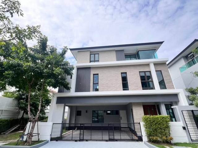 ให้เช่าบ้านเดี่ยว หลังมุม โครงการเดอะ ซิตี้ เอกมัย – ลาดพร้าว