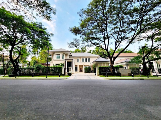 บ้านเดี่ยว กรานาดา ปิ่นเกล้า – เพชรเกษม Granada Pinklao – Petchka