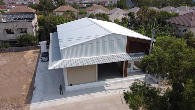 BST840 ขายหรือให้เช่าโกดังสร้างใหม่พร้อมออฟฟิศ ลำลูกกา คลอง 4