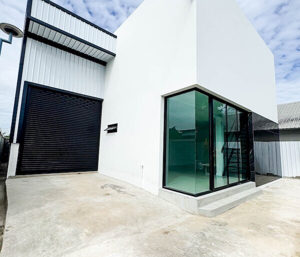 BH3523 ให้เช่า ออฟฟิศ + โกดัง สร้างใหม่ พื้นที่รวม 300 ตร.ม.