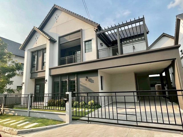 ให้เช่า บ้านหรูหลังใหม่เอี่ยม CENTRO บางนา กม.7 ใกล้เมกะบางนา