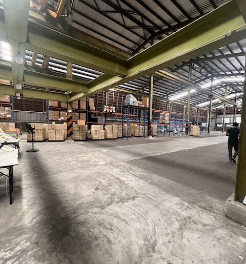 BST845 ให้เช่าโกดัง วิภาวดีรังสิต พื้นที่ 2300 ตารางเมตร เขตหลักส