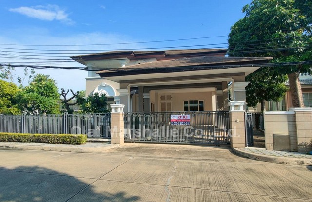 บ้านหรู หัวมุม นันทวัน ปิ่นเกล้า- สาทร ราคาพิเศษ.