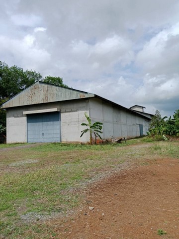 ที่ดินพร้อมสิ่งปลูกสร้าง เป็นโกดัง นครศรีธรรมราช