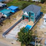 ขายบ้านหรูพร้อมสระว่ายน้ำ ปล่อยเช่าได้ 50,000 บาท/เดือน