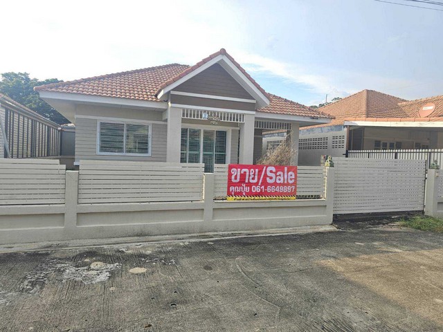 ขายบ้านเดี่ยวหมู่บ้านศศิธร13 ถนนหน้าบ้านกว้าง 6 เมตร