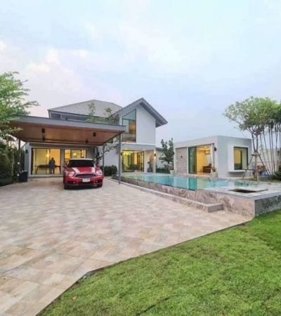 พูลวิลล่าในโครงการ สวนร่มรื่น ใกล้ห้าง น้ำไม่ท่วม พร้อมอยู่ ราคาด