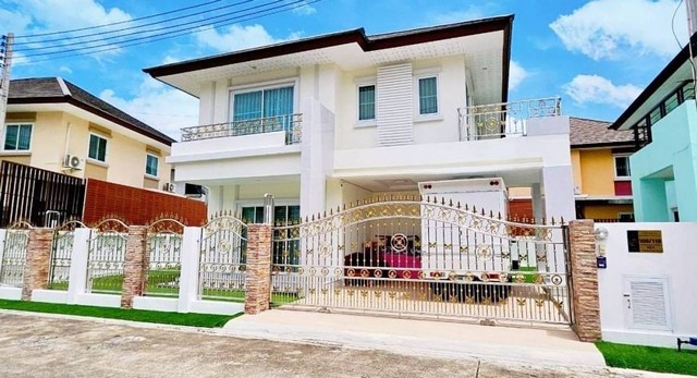 ขายและให้เช่าบ้านเดี่ยว 2 ชั้น เดอะเซ็นทรัลทาวน์ ชลบุรี