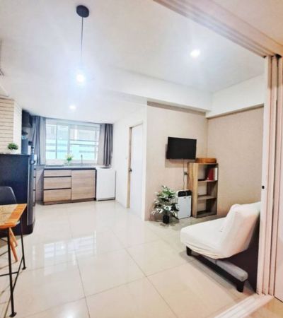 ศรีธนาคอนโด 1 ห้องใหม่ (กั้นห้องเป็นสัดส่วน) ใจกลางย่านนิมมานฯ ใก