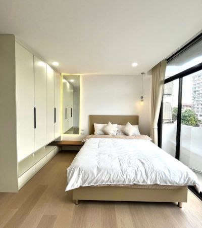 คอนโดโซนนิมมาน ห้องรีโนเวทใหม่ กว้างมากมีระเบียง ใกล้ห้างเมญ่า 5