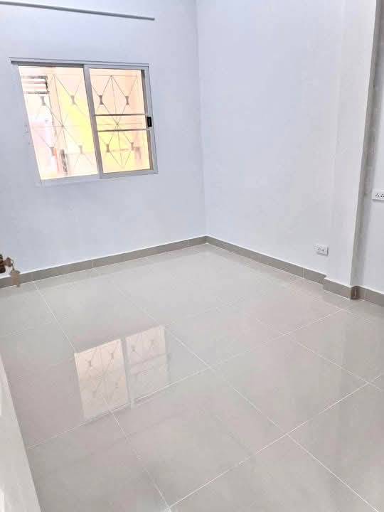 ขายทาวน์เฮ้าส์ 2ชั้น หมู่บ้านแดนทองวิลเลจ อำเภอสามโคก จังหวัดปทุม