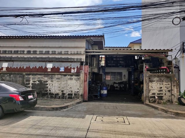 ปล่อยเช่าบ้าน 2 ชั้น หมู่บ้านเสรี ตรงข้าม เดอะไนน์