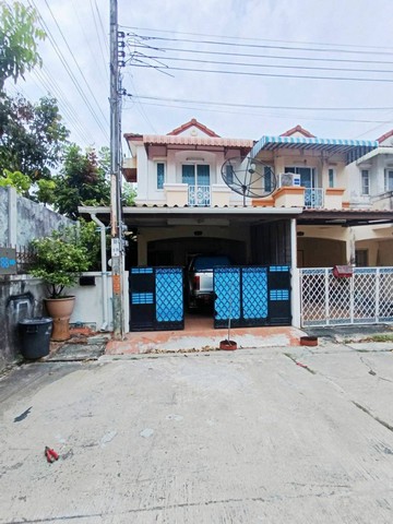 ขายทาวน์เฮ้าส์ 23 ตารางวา หมู่บ้านเคซี8 ถนนไทยรามัญ