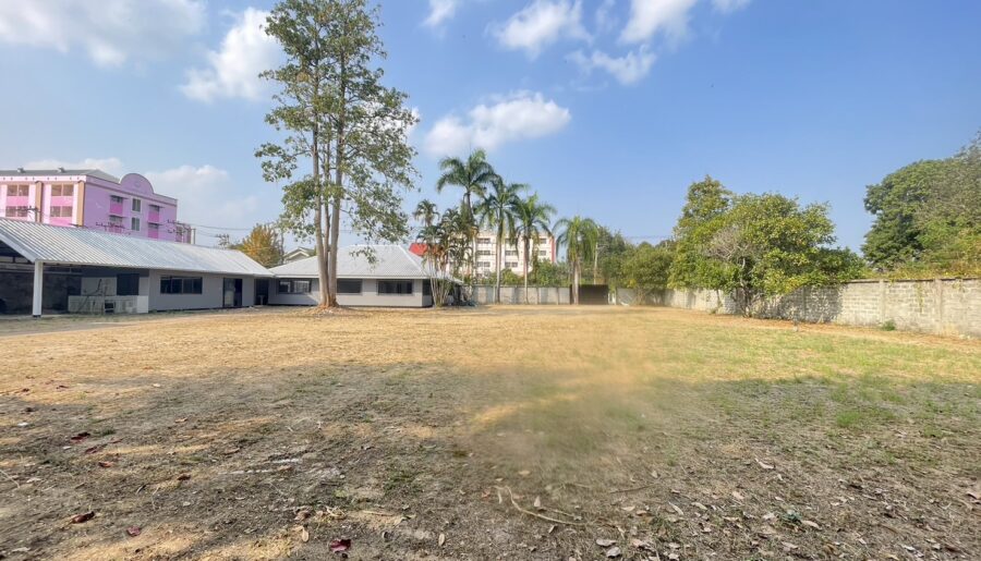 ให้เช่าพื้นที่และอาคารโฮมออฟฟิศ เนื้อที่ 605 ตารางวา