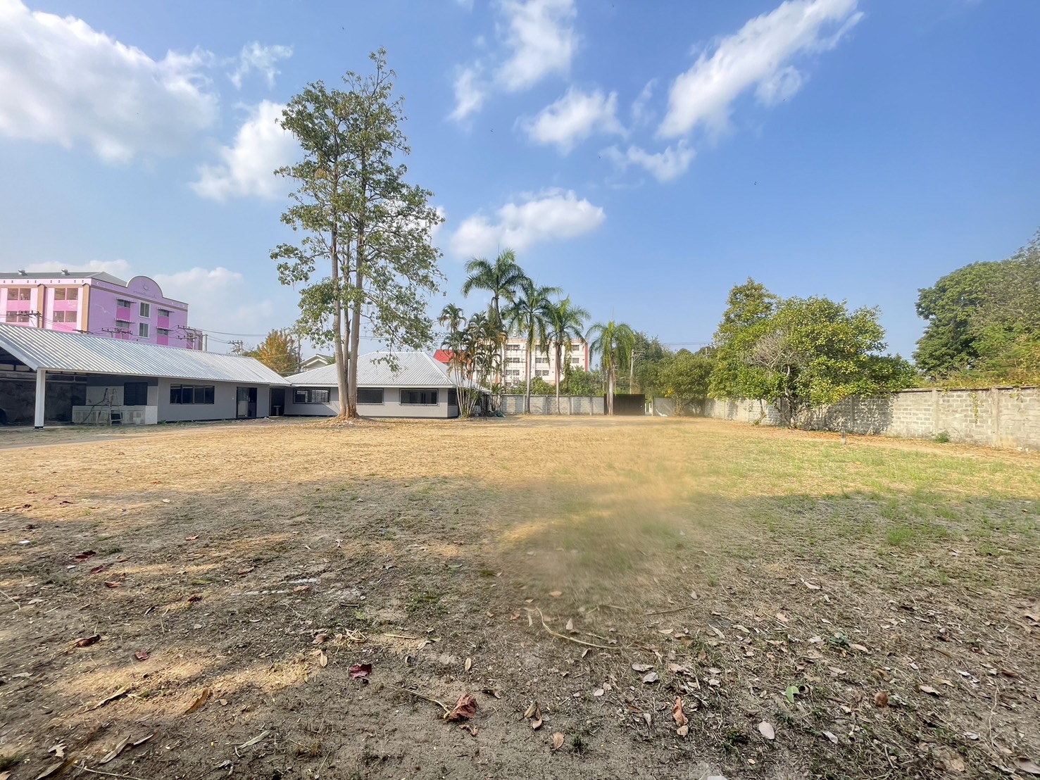 ให้เช่าพื้นที่และอาคารโฮมออฟฟิศ เนื้อที่ 605 ตารางวา