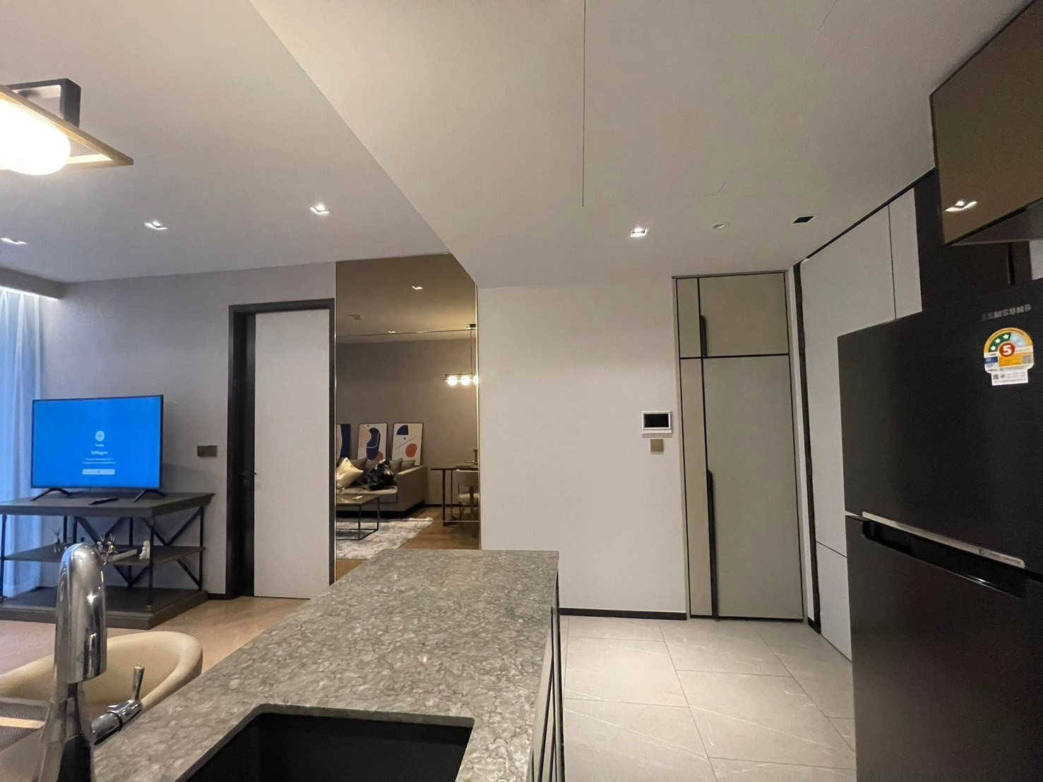 ✨ให้เช่าคอนโดหรู The Reserve Hideaway สุขุมวิท 61✨ คอนโดโลว์ไรส์ระดับพรีเมียม ใจกลางสุขุมวิท 61 เงียบสงบ เป็นส่วนตัว พร้อมเข้าอยู่ทันที