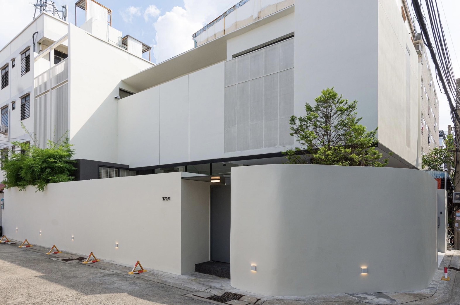 ให้เช่าบ้านหรู ใจกลางห้วยขวาง | ซอยประชาสงเคราะห์ 27 บ้านสวย กว้างขวาง พร้อมเข้าอยู่ เหมาะสำหรับอยู่อาศัย หรือทำโฮมออฟฟิศ