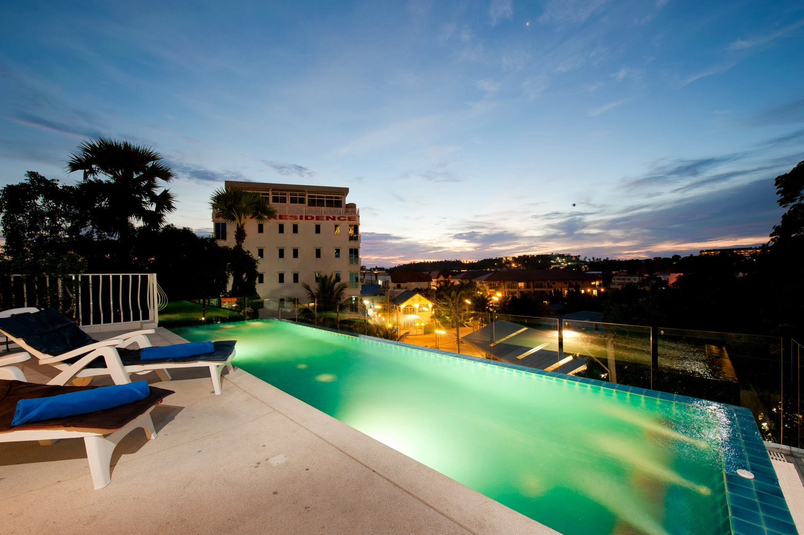 ขายโรงแรม LA Xenia Beach Hotel โรงแรม