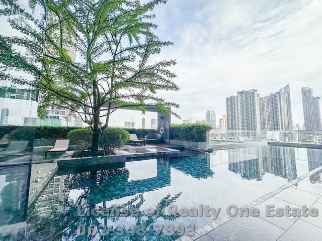 ขายคอนโดถูก! ห้องมุม Duplex ใจกลางเมือง ใกล้ MRT พระราม 9