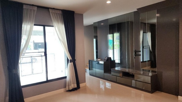 บ้านใหม่ ตกแต่งครบ พร้อมเข้าอยู่ พลีโน่ สุขุมวิท-บางนา