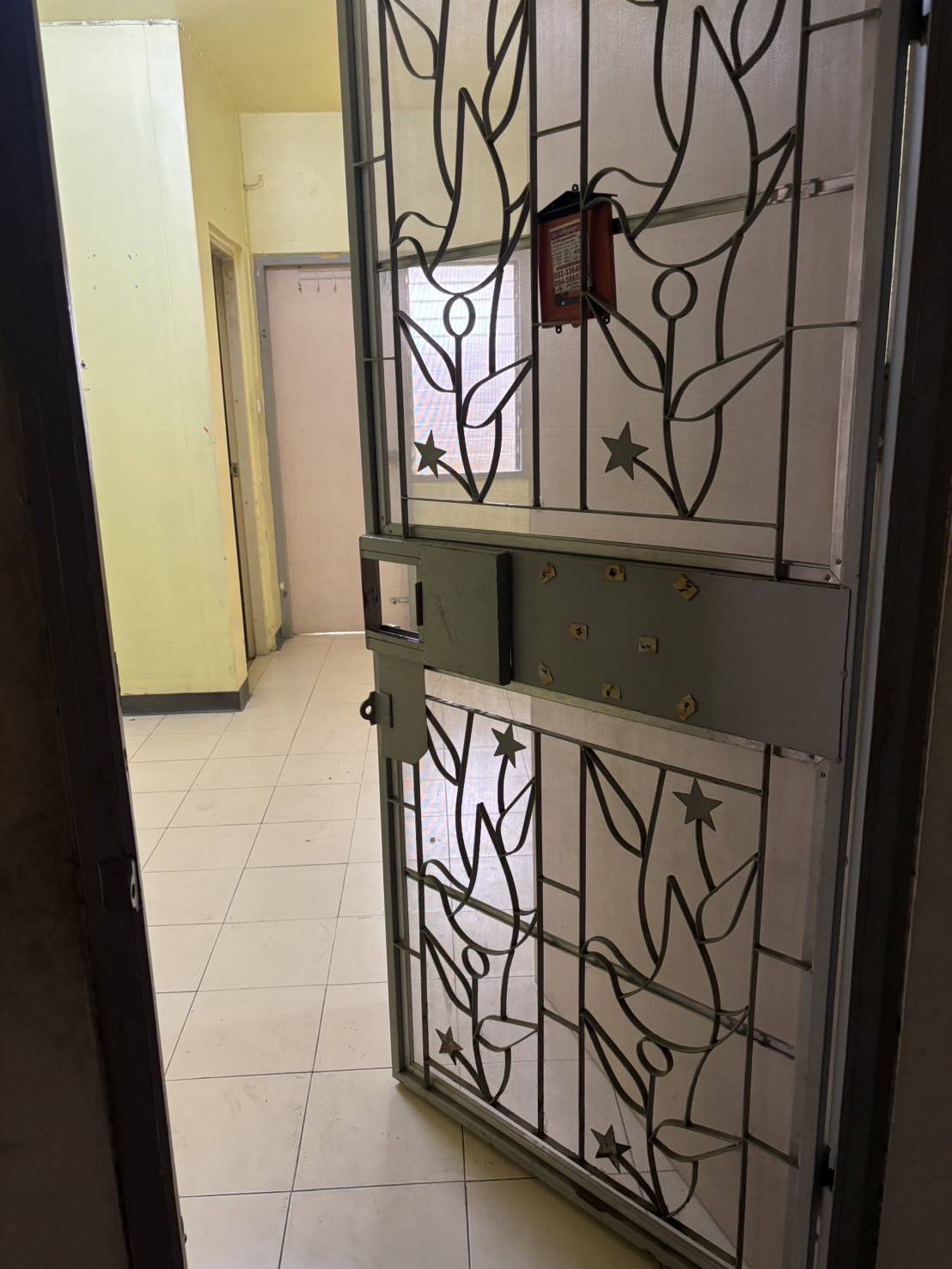 ขายห้องเอื้ออาทรปัญญาฯ ชั้น 2 ใกล้แฟชั่นฯ 33 ตร.ม. 540,000 บาท