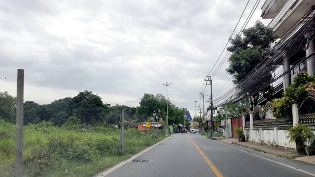 ที่ดินเปล่า ซ.บางด้วน 3 สมุทรปราการ : 2-1-7 ไร่, กว้าง 25 ม.