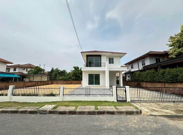 ขาย บ้านเดี่ยว พร้อมที่ดิน ฮาบิเทีย ปัญญาอินทรา 1 Habitia Panyain