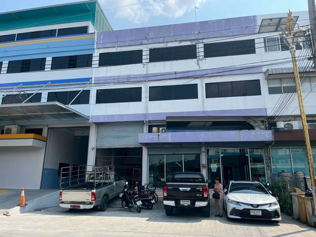 Sell ​​Mini Factory Building, Soi Kingkaew 30 Line: @katagent