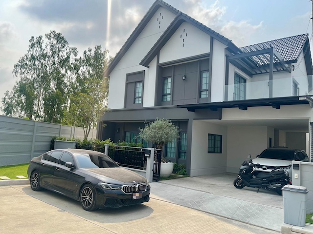 BH3578 | ให้เช่า-ขายบ้านเดี่ยว Centro บางนา เฟส 2 แปลงมุม