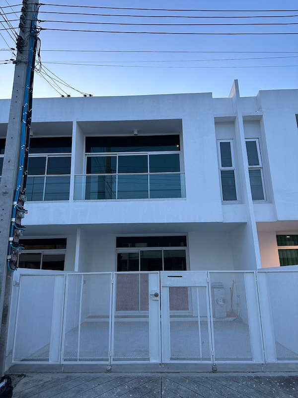 BH3587 ขาย / ให้เช่า ทาวน์โฮม AREN BANGNA พรีเมียมสไตล์มินิมอล