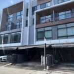 ขายทาวน์โฮมหรูทันสมัยพัฒนาการ20 ใกล้สถานีแอร์พอร์ตเรลลิ้งค์