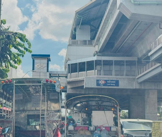 ขายที่ดินพร้อมสิ่งปลูกสร้าง ตรงข้ามเดอะมอลล์บางแค เพียง 25 ล้าน