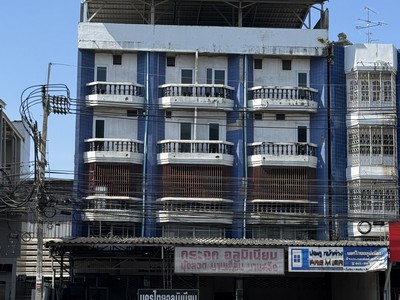 ขาย อาคารพาณิชย์ 4.5 ชั้น ติด MRT ศรีด่าน