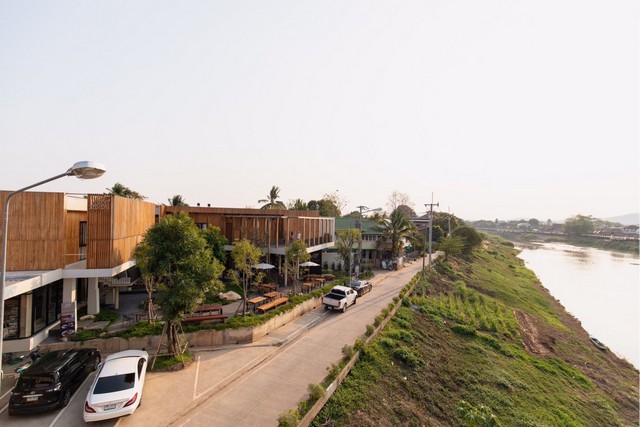 ขายกิจการโรงแรม สวย ทำเลดี ติดแม่น้ำน่าน มีร้านอาหาร&คาเฟ่ในตัว