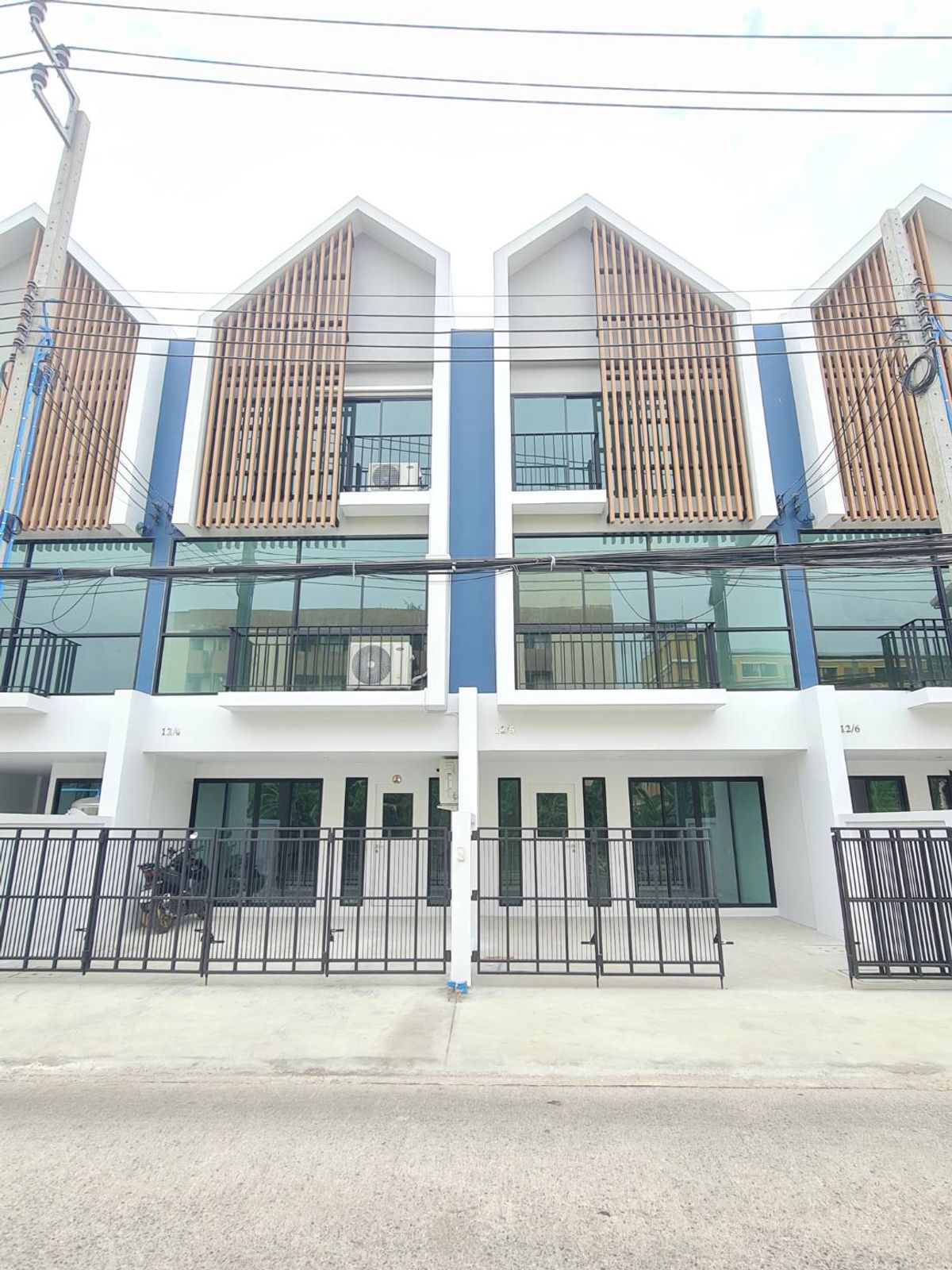 TH-001 ขาย บ้าน เดคโค แอท แบริ่ง