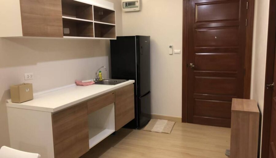 ขายคอนโดดิเอเมอรัลเรสซิเดนท์43ตรมพร้อมเฟอร์แอร์3เครื่องเครื่องไฟฟ